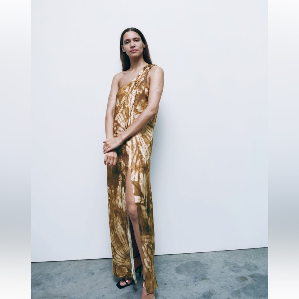 Zara ASYMMETRIC DRESS LIMITED EDITION. Khaki. Size L. New with Tags.